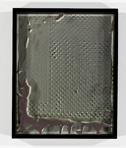 <i>Dot Dots #11</i>, 2023/24<br />
<em>Museum glass coated with photo emulsion, exposed with negative of the Polkadots series,<br />
Photogram on baryta paper</em><br />
28 x 23 x 4 cm