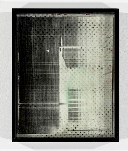 <i>Nec_d Dots #2</i>, 2019/23<br />
<em>Museum glass coated with photo emulsion, exposed with negative of the series Polkadots, watercolour</em><br />
28 x 23 x 4 cm