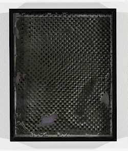 <i>Dot Dots #14</i>, 2023/24
<em>Museum glass coated with photo emulsion, exposed with negative of the Polkadots series,
Photogram on baryta paper</em>
Unique piece